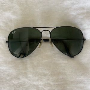 Ray-Ban RB3025 Aviator Large Black Metal Sunglasses 58-14-135